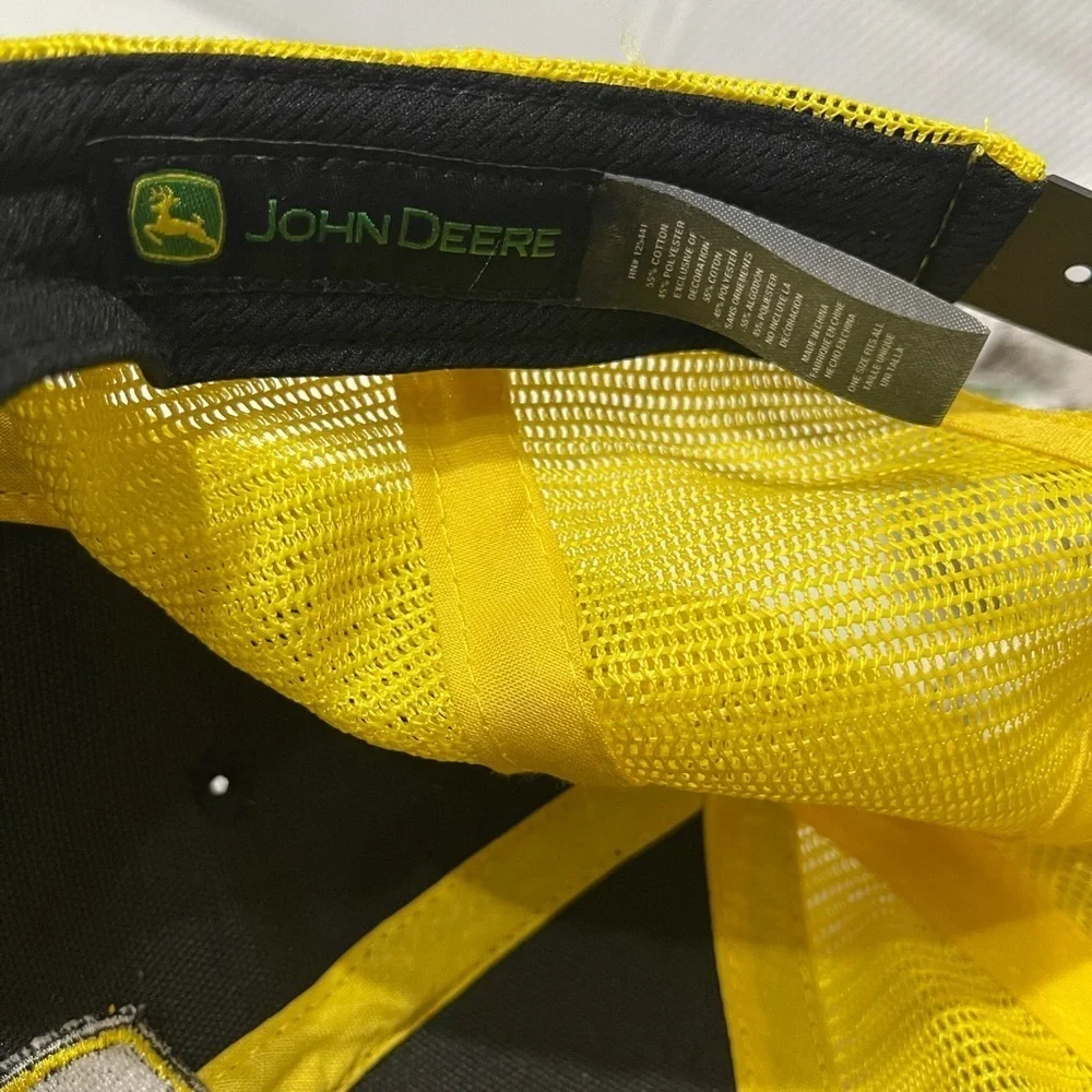 John Deere baseball SnapBack truckers cap.